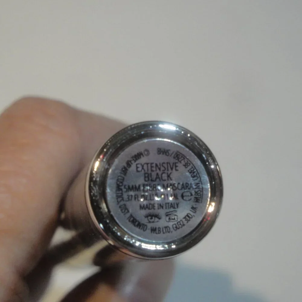 MAC Magic Extension 5MM Fibre Mascara in Extensive Black Color New in Box